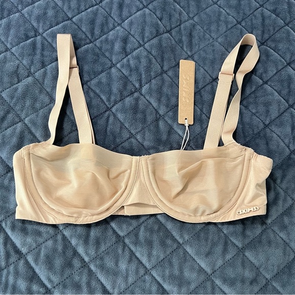 Skims Bra 32A No Show Unlined Balconette Bra Clay Nude Sheer Unlined B13 - Picture 1 of 8